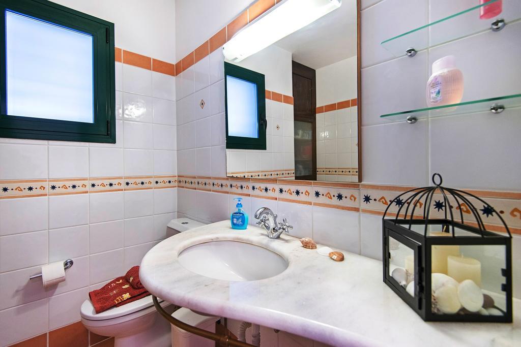Villa Akti Lakhania Bagian luar foto